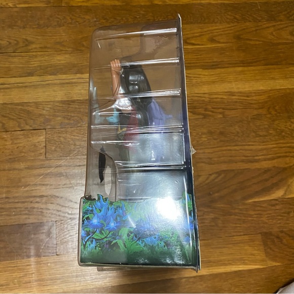 Disney Raya and The Last Dragon 6-Inch Petite Raya Doll and Feature Sisu Dragon - Picture 5 of 9